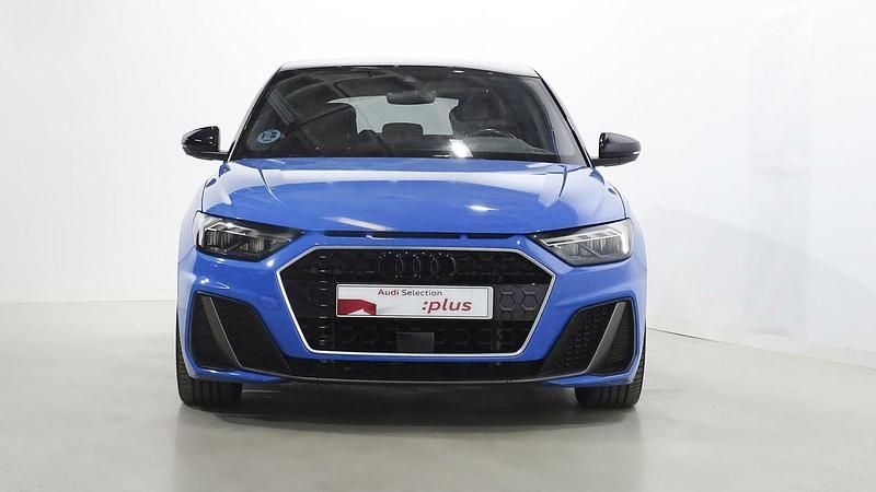 Käytetty Audi A1 Sportback S-Line 110 HP (80 kW) 2021 Sininen Viistoperä
