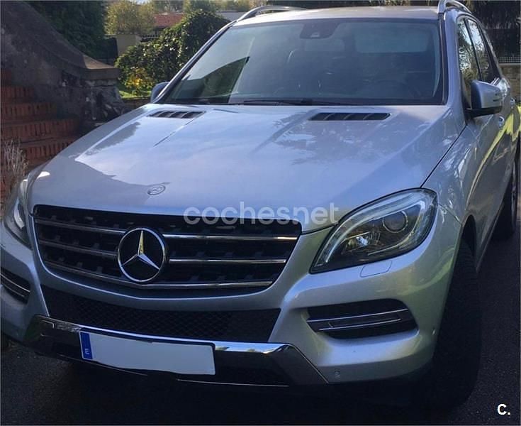 Gris / plata Usado 2014 Mercedes ML350 SUV | 21.990 € (Un poco caro) - Imagen 1/3