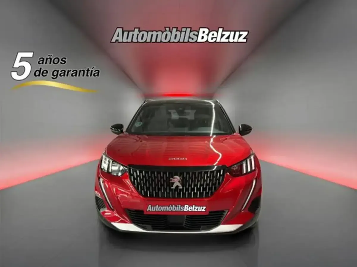 Usado Peugeot 2008 GT 131 CV (96 kW) 2023 Rojo SUV