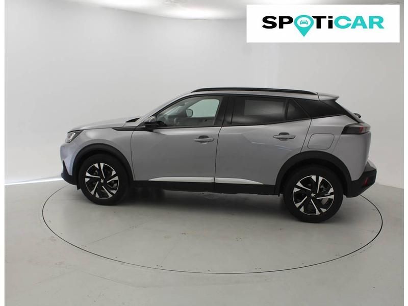 Usado Peugeot 2008 Allure 100 CV (73 kW) 2022 Gris SUV