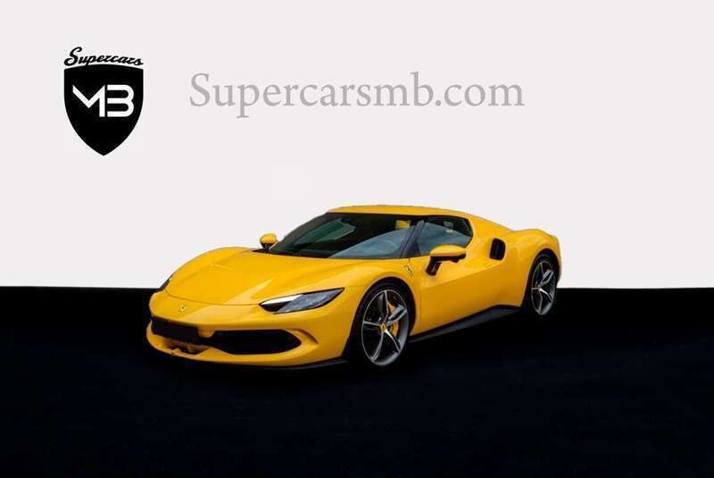 Usado Ferrari 296 609 kW (829 CV) 2022 Amarillo Coupe