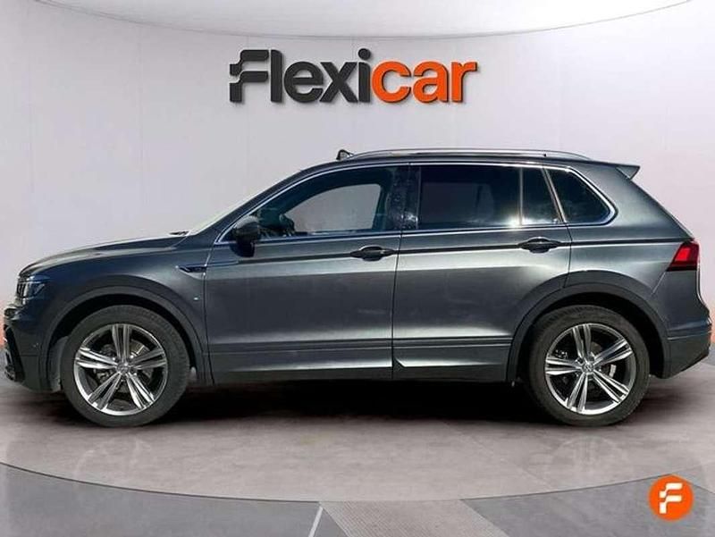 Usado VW Tiguan Sportline 150 CV (110 kW) 2017 Gris SUV