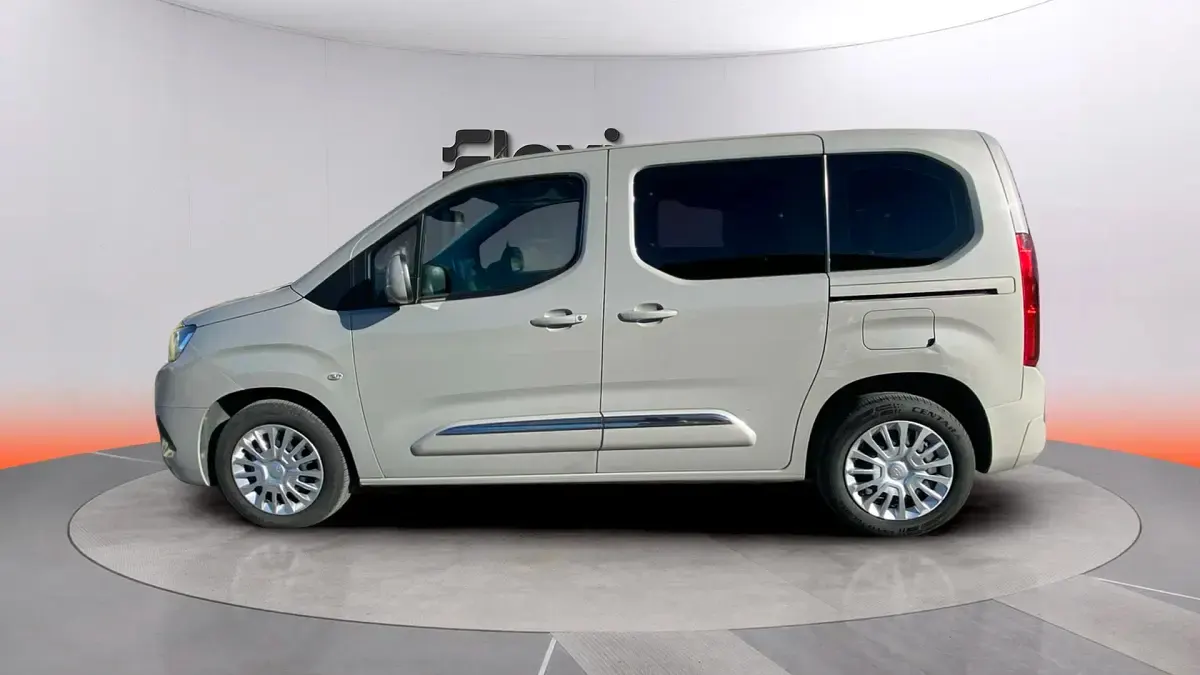 Usado Toyota Proace Verso Active 131 CV (96 kW) 2020 Beige Familiar