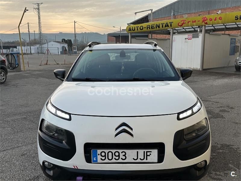 Usado Citroën C4 Feel 82 CV (60 kW) 2015 Blanco Berlina