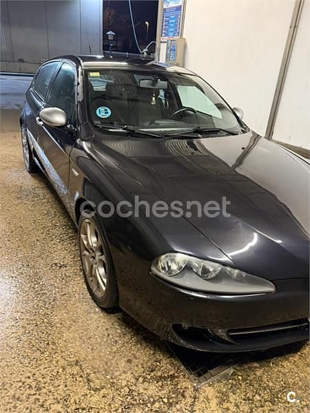 Usado Alfa Romeo 147 105 CV (77 kW) 2007 Negro Utilitario