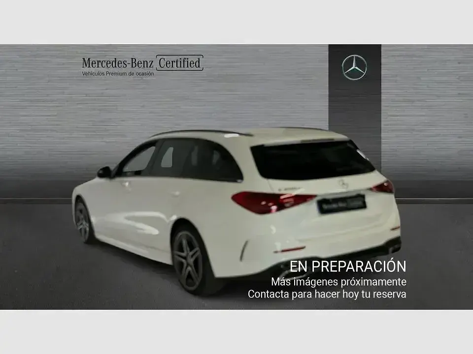 Usado Mercedes C200 163 CV (119 kW) 2024 Blanco polar Familiar