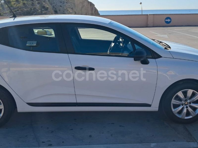 Usado Renault Clio V Business 72 CV (52 kW) 2020 Blanco Utilitario