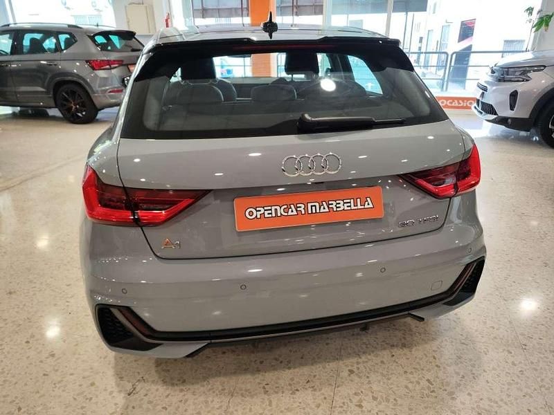 Usado Audi A1 Sportback S-Line 110 CV (80 kW) 2023 Gris Utilitario