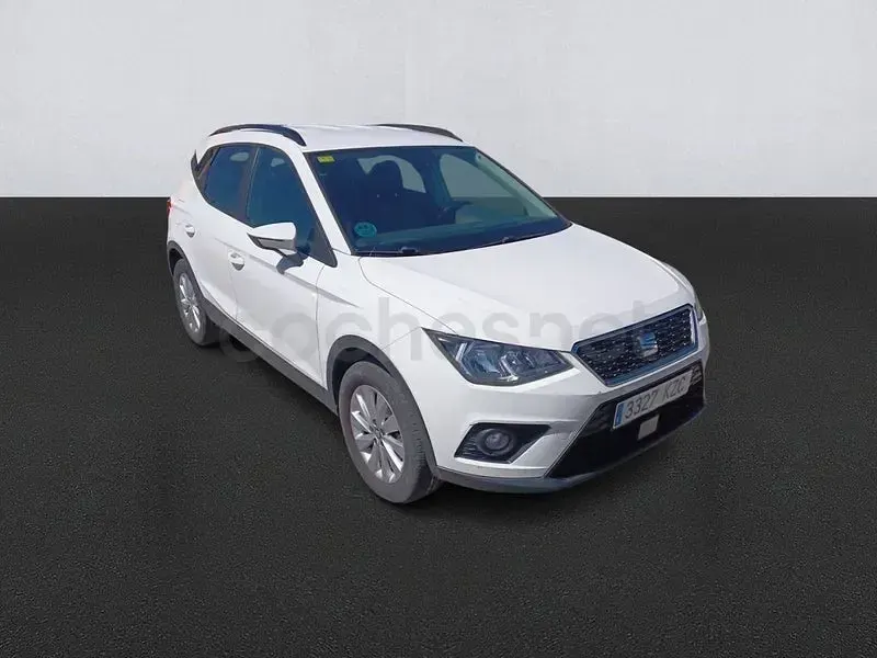 Usado Seat Arona Ecomotive 95 CV (69 kW) 2019 Blanco SUV