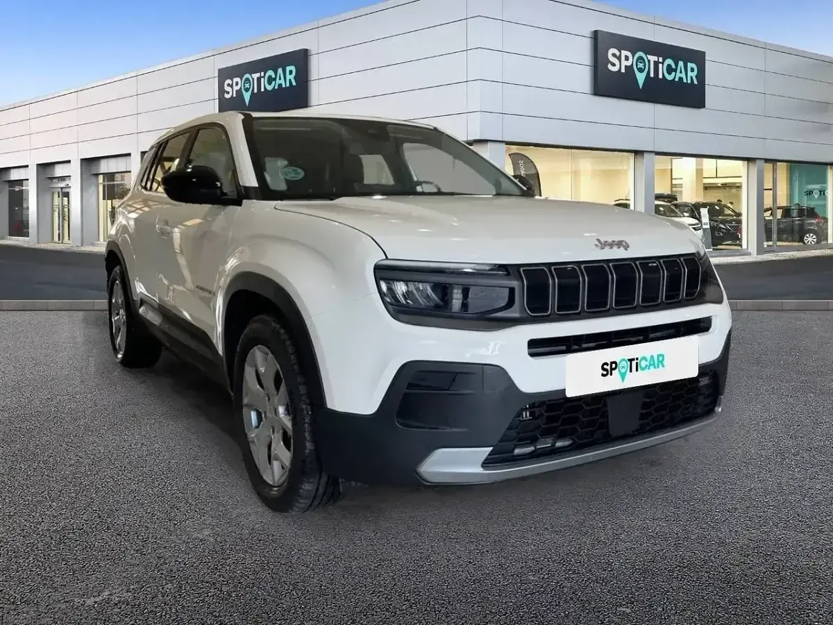 Usado Jeep Avenger Altitude 101 HP (74 kW) 2023 Branco SUV