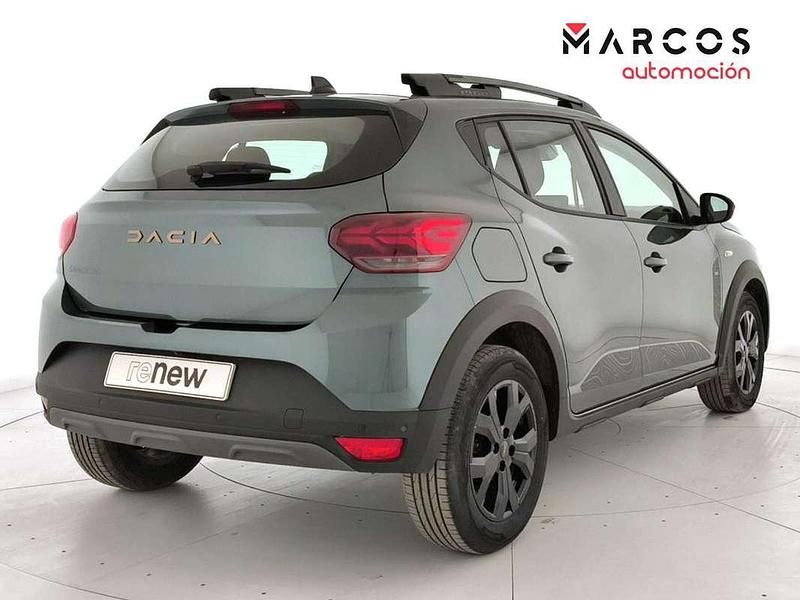 Usado Dacia Sandero Extreme 101 CV (74 kW) 2025 Verde Berlina