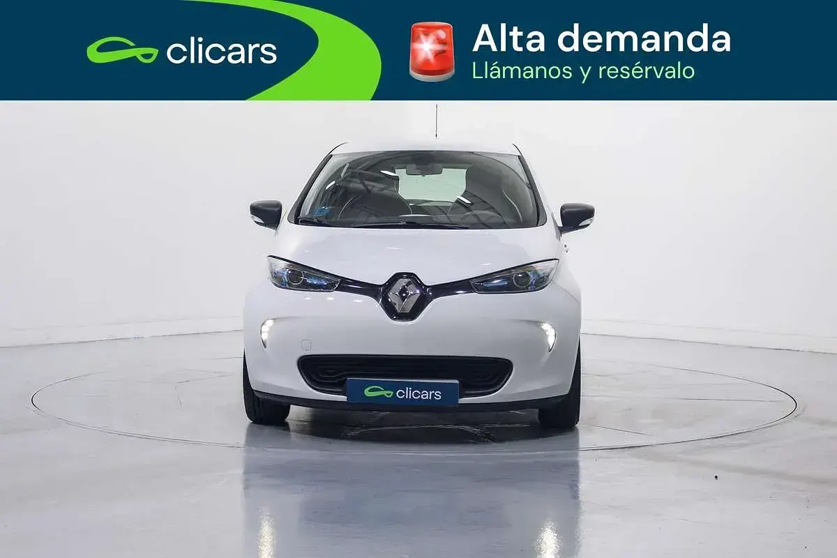 Usado Renault Zoe Life 67 kW (92 CV) 2018 Blanco Utilitario