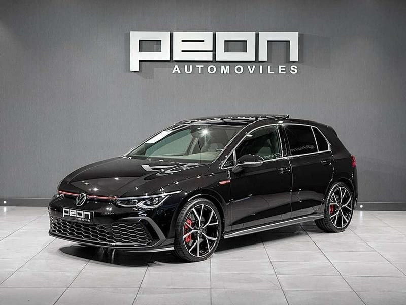 Negro Usado 2021 VW Golf VIII GTI Utilitario | 34.900 € (Un poco caro) - Imagen 1/4
