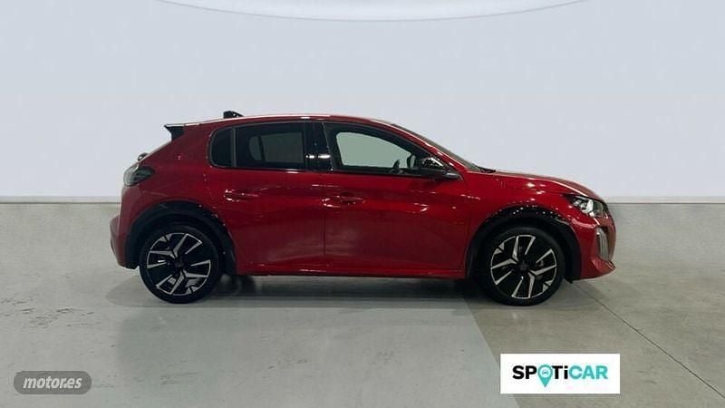 Usado Peugeot 208 GT 136 CV (100 kW) 2024 Rojo Utilitario