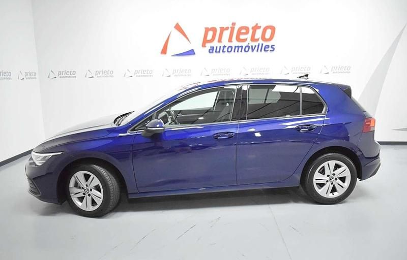 Usado VW Golf VIII Life 116 CV (85 kW) 2021 Azul Utilitario