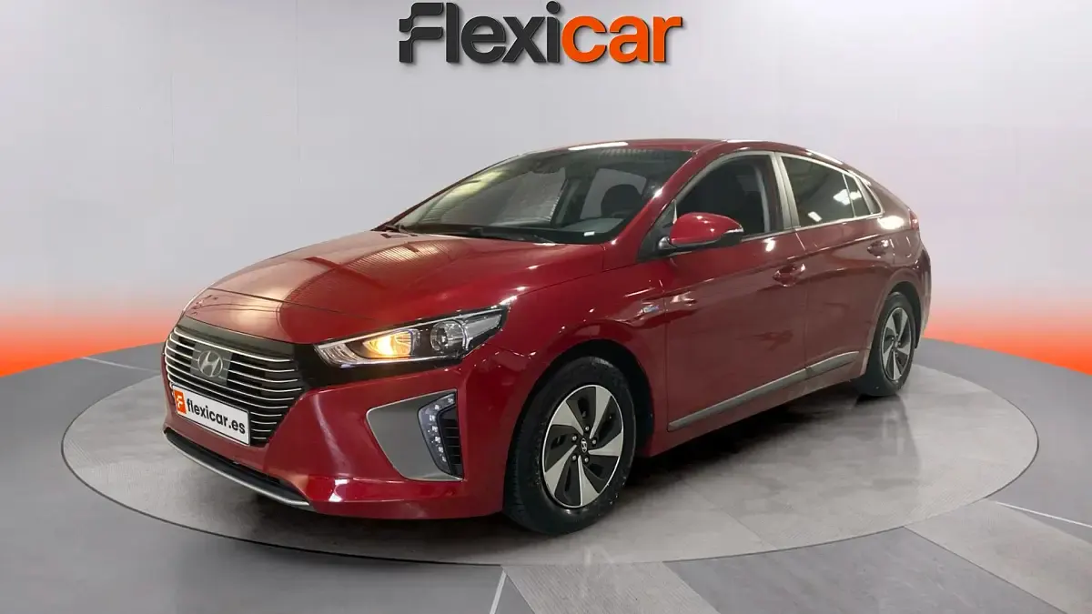 Usado Hyundai Ioniq 141 CV (103 kW) 2019 Rojo Utilitario