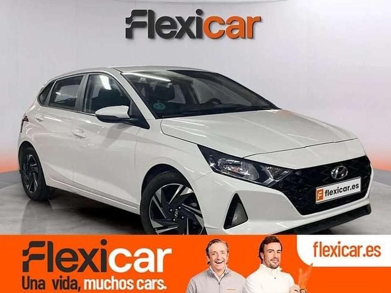 Blanco Usado 2022 Hyundai i20 Utilitario | 14.490 € (Precio justo) - Imagen 1/4