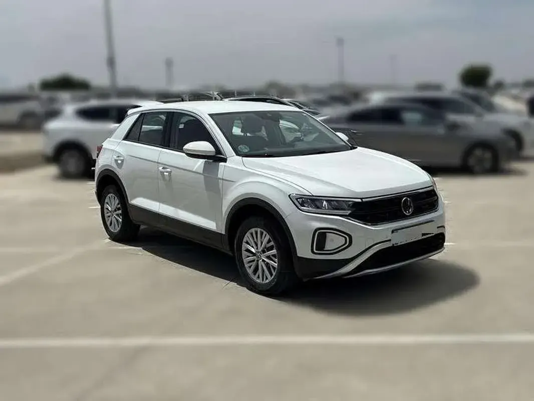 Usado VW T-Roc Advance 116 CV (85 kW) 2024 Blanco SUV