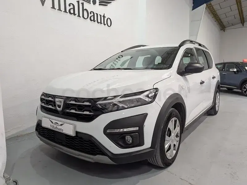 Usado Dacia Jogger Essentiel 100 CV (73 kW) 2022 Blanco Monovolumen