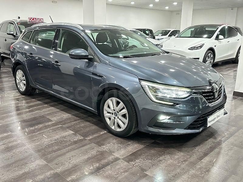 Usado Renault Mégane IV Business 160 CV (117 kW) 2020 Gris / plata Familiar