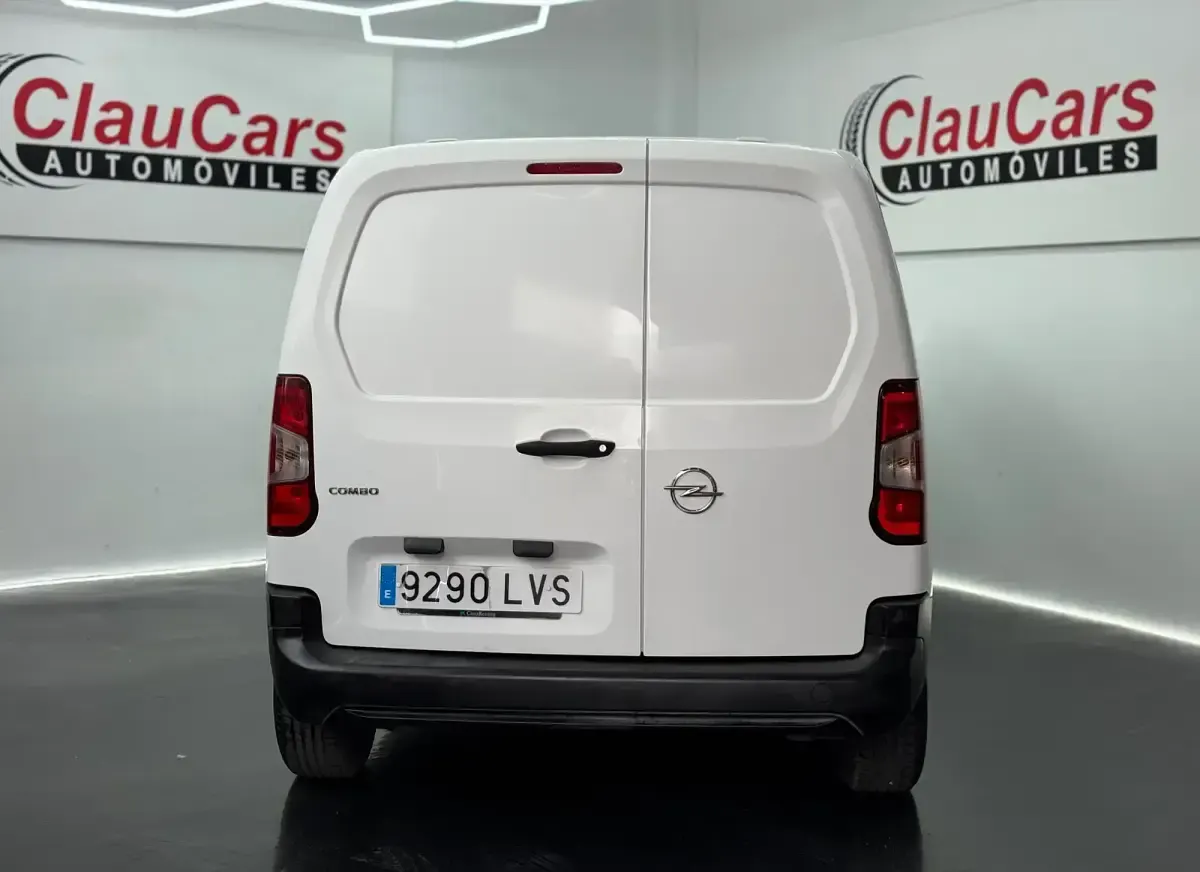 Usado Opel Combo S 100 CV (73 kW) 2022 Blanco Monovolumen