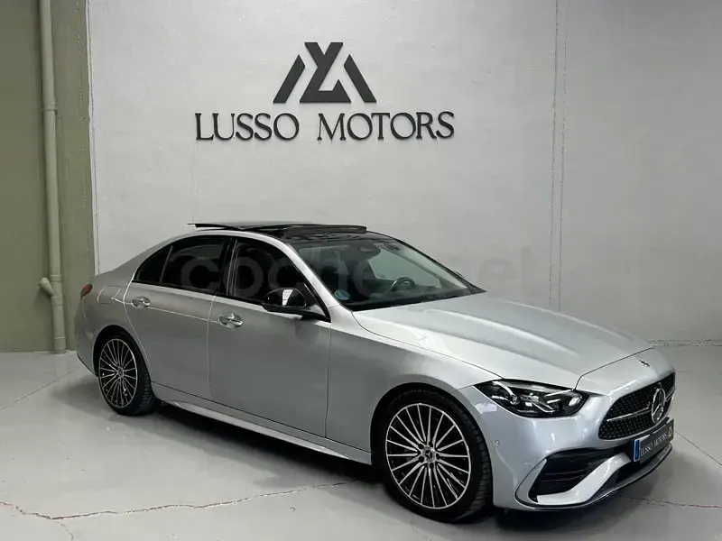 Usado Mercedes C220 200 CV (147 kW) 2023 Gris / plata Berlina