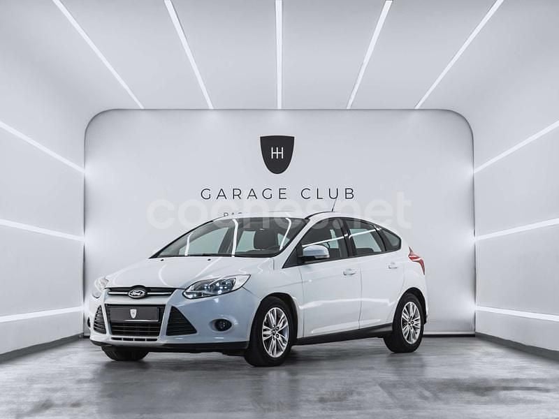 Blanco Usado 2011 Ford Focus Trend Berlina | 4999 € (Buen precio) - Imagen 1/4