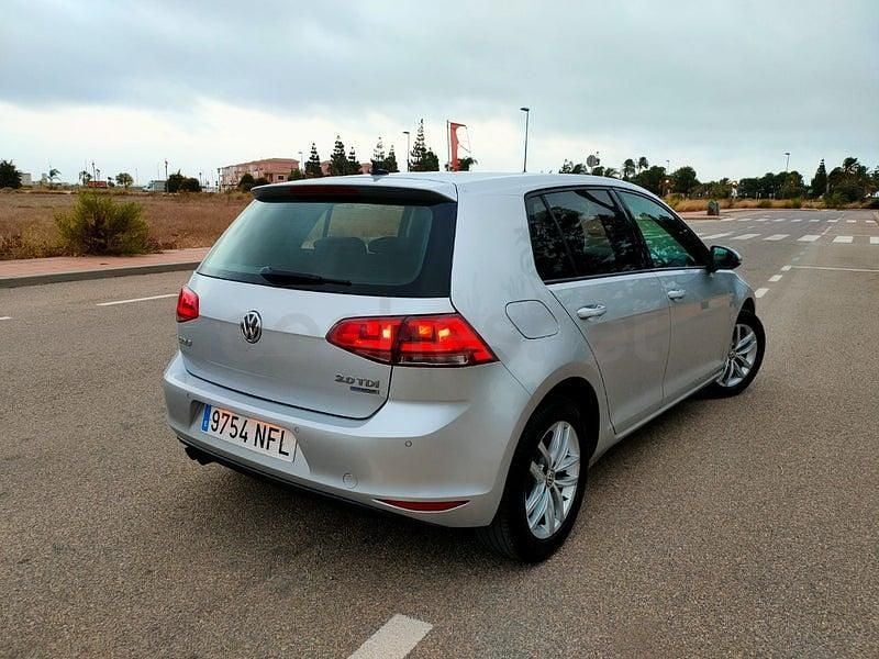 Usado VW Golf VII Advance 150 CV (110 kW) 2014 Gris / plata Berlina