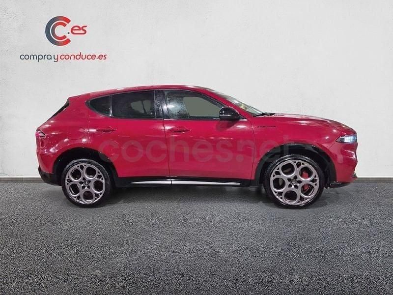 Usado Alfa Romeo Tonale Edizione Speciale 280 CV (205 kW) 2023 Rojo SUV