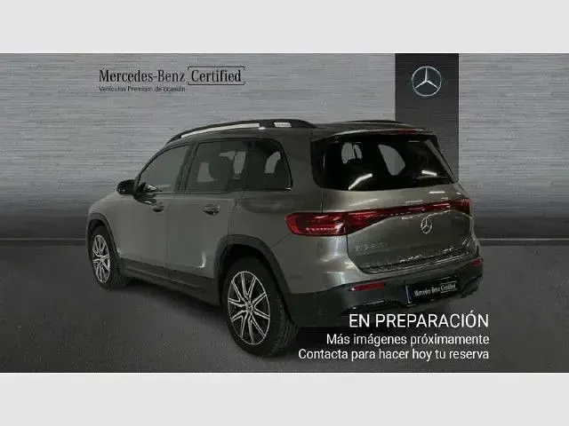 Usado Mercedes EQB250 139 kW (190 CV) 2025 Gris montaña