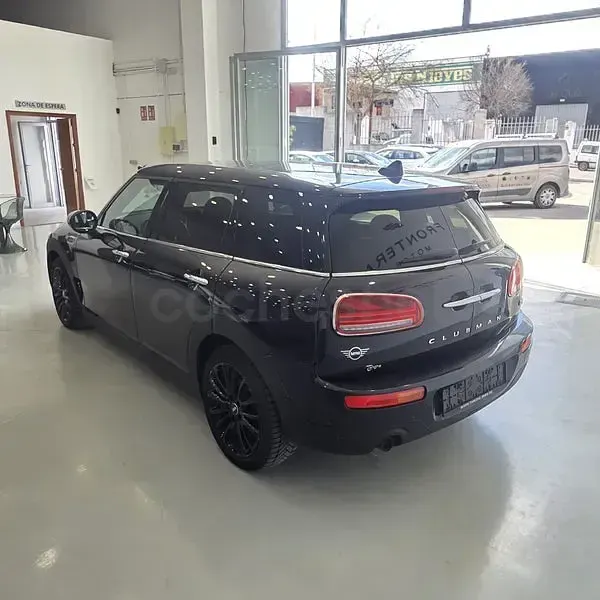 Usado Mini Clubman 116 CV (85 kW) 2021 Negro Familiar