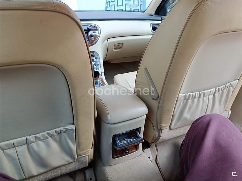 Usado Peugeot 607 136 CV (100 kW) 2004 Verde Berlina