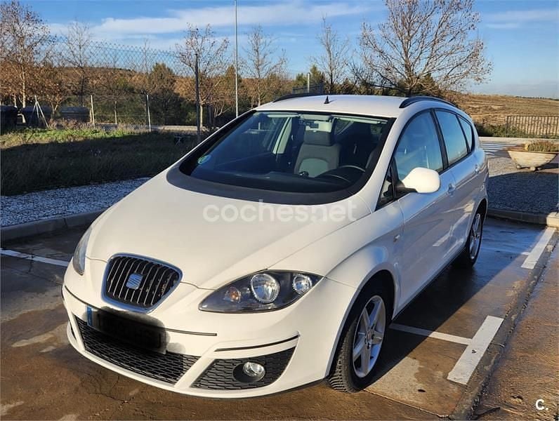 Blanco Usado 2013 Seat Altea XL Reference Monovolumen | 2900 € (Precio justo) - Imagen 1/4