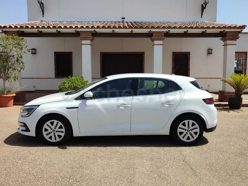 Usado Renault Mégane II Business 115 CV (84 kW) 2021 Blanco Berlina
