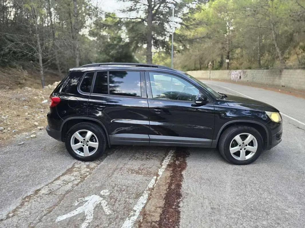 Usado VW Tiguan Advance 140 CV (102 kW) 2009 Negro SUV