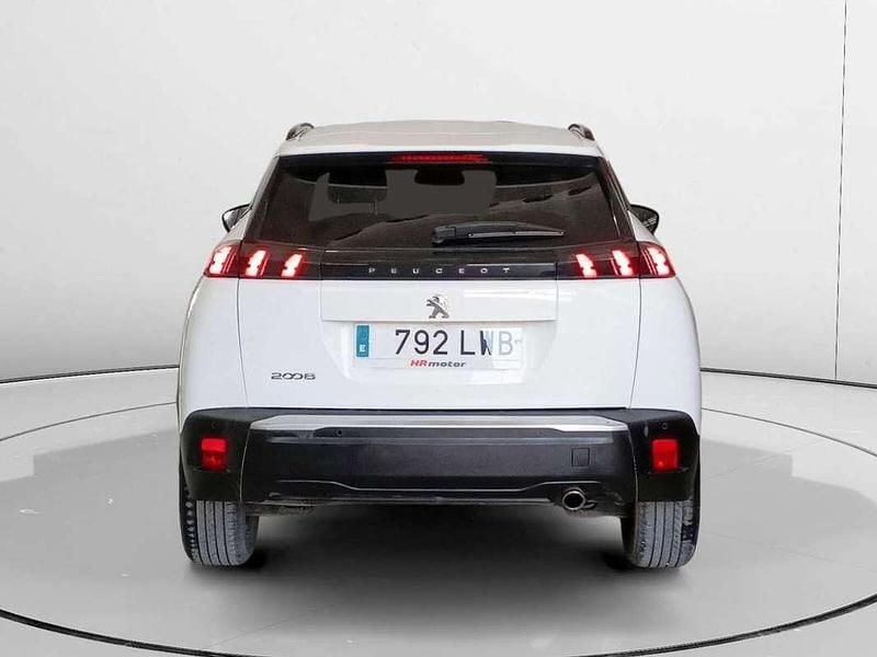 Usado Peugeot 2008 Allure 110 CV (80 kW) 2022 Blanco SUV