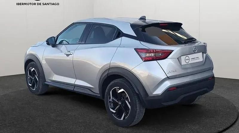 Usado Nissan Juke N-Connecta 114 CV (83 kW) 2024 Diamond silver (metalizado) SUV
