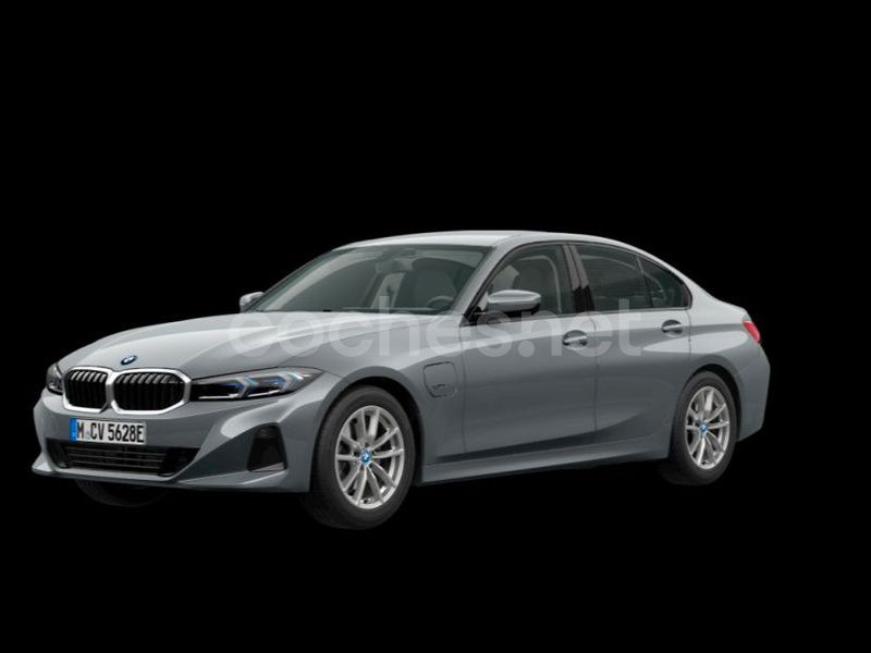 Gris / plata Nuevo 2025 BMW 320e Berlina | 40.900 € (Precio justo) - Imagen 1/4