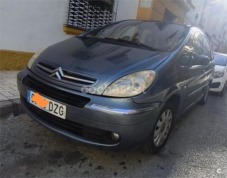 Usado Citroën Xsara Picasso Exclusive 92 CV (67 kW) 2006 Azul Monovolumen