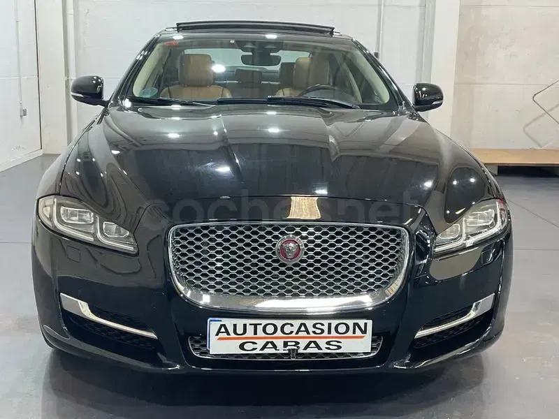 Usado Jaguar XJ Luxury 300 CV (220 kW) 2019 Negro Berlina