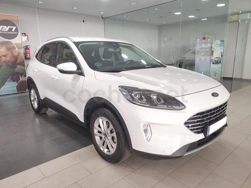 Usado Ford Kuga Titanium 150 CV (110 kW) 2023 Blanco SUV