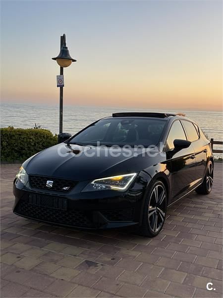 Usado Seat Leon CUPRA 280 CV (205 kW) 2015 Negro Berlina