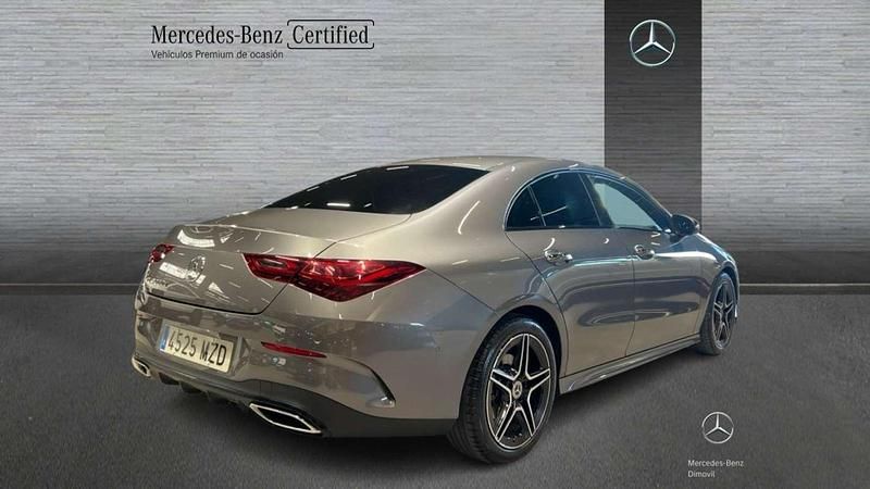 Usado Mercedes CLA220 190 CV (139 kW) 2025 Gris Berlina