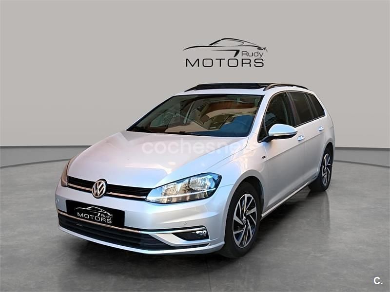 Usado VW Golf VII Advance 115 CV (84 kW) 2018 Gris / plata Familiar