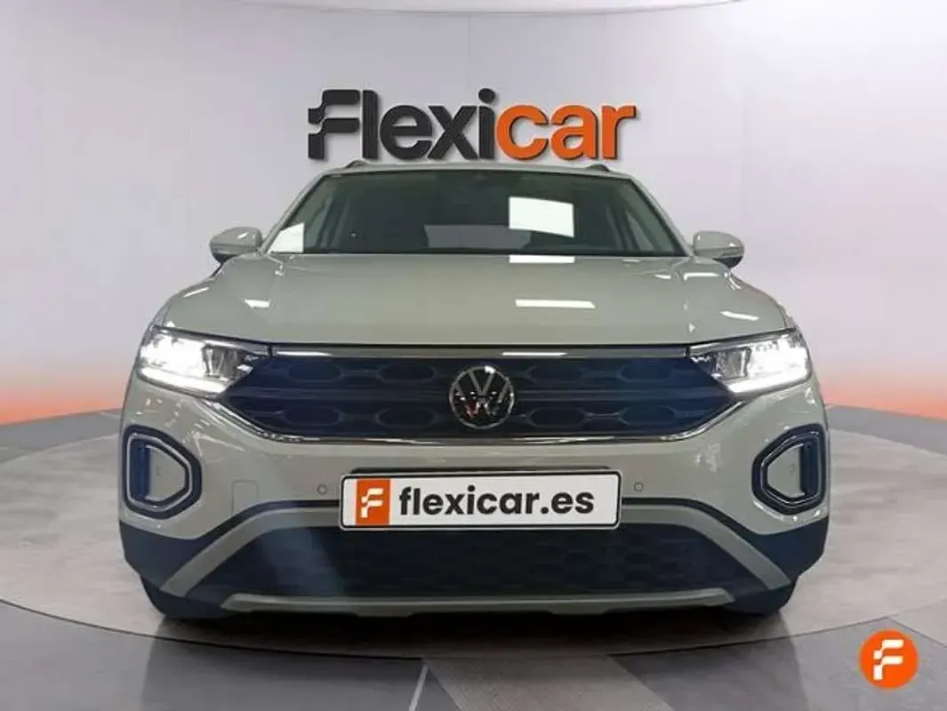 Usado VW T-Roc 110 CV (80 kW) 2023 Blanco SUV
