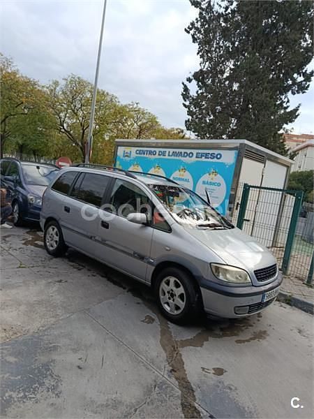 Usado Opel Zafira Comfort 100 CV (73 kW) 2002 Gris / plata Monovolumen