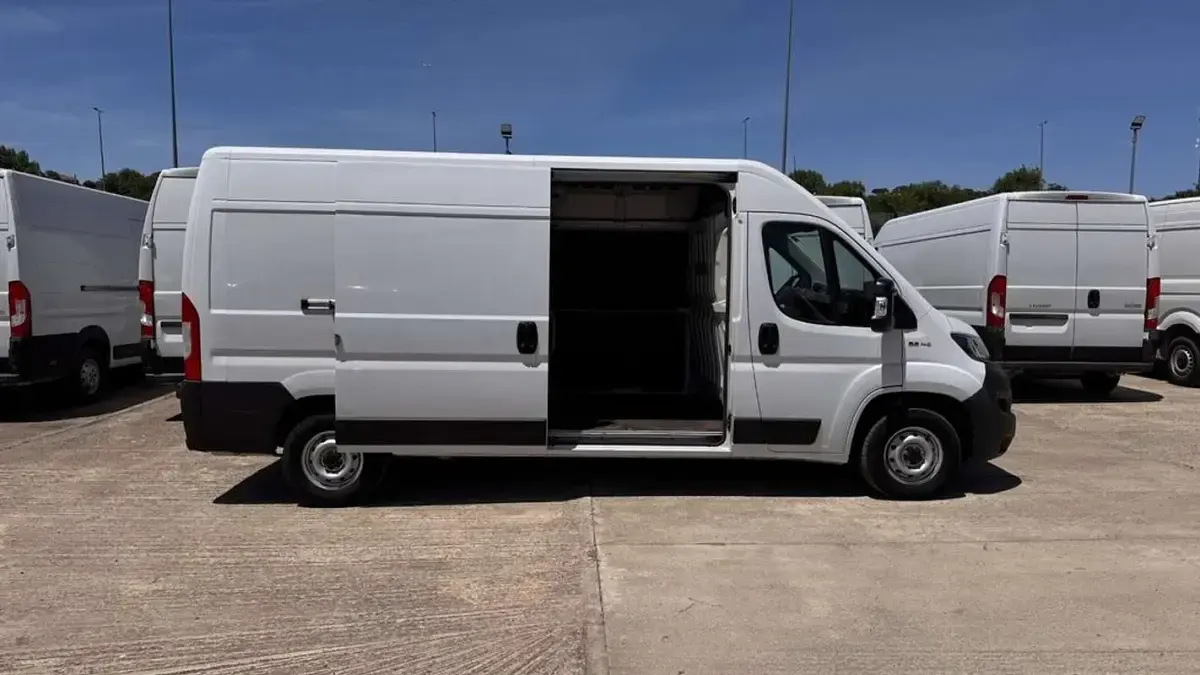 Usado Fiat Ducato 139 CV (102 kW) 2021 Blanco Van