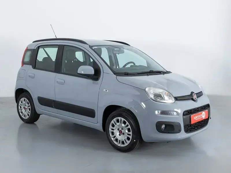 Usado Fiat Panda Lounge 69 CV (50 kW) 2019 Gris / plata Utilitario