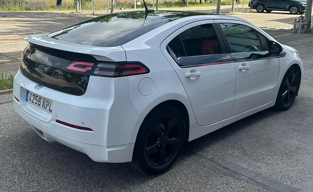 Usado Chevrolet Volt 150 CV (110 kW) 2013 Blanco Utilitario