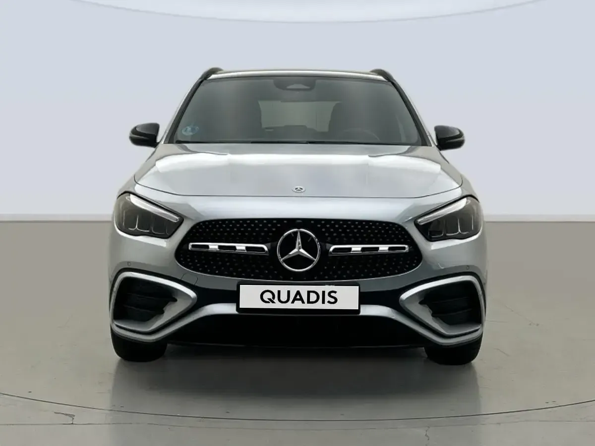 Nuevo Mercedes GLA200 163 CV (119 kW) 2025 Gris plata SUV